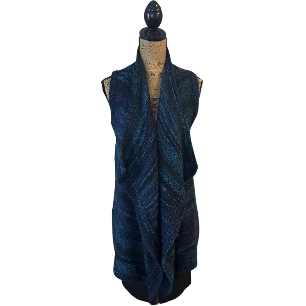 VINCE Boucle Knit Waterfall Sweater Vest - Picture 7 of 9